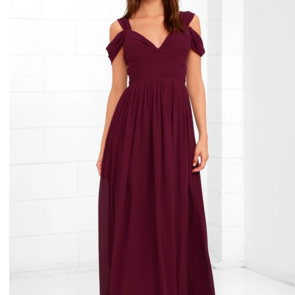 Lulu's Size S Burgundy Bridesmaids Formal Dress